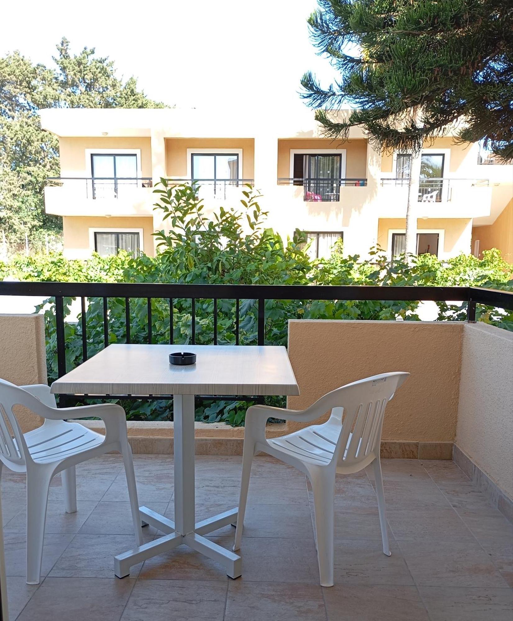 Pagona Holiday Apartments Paphos Exteriör bild