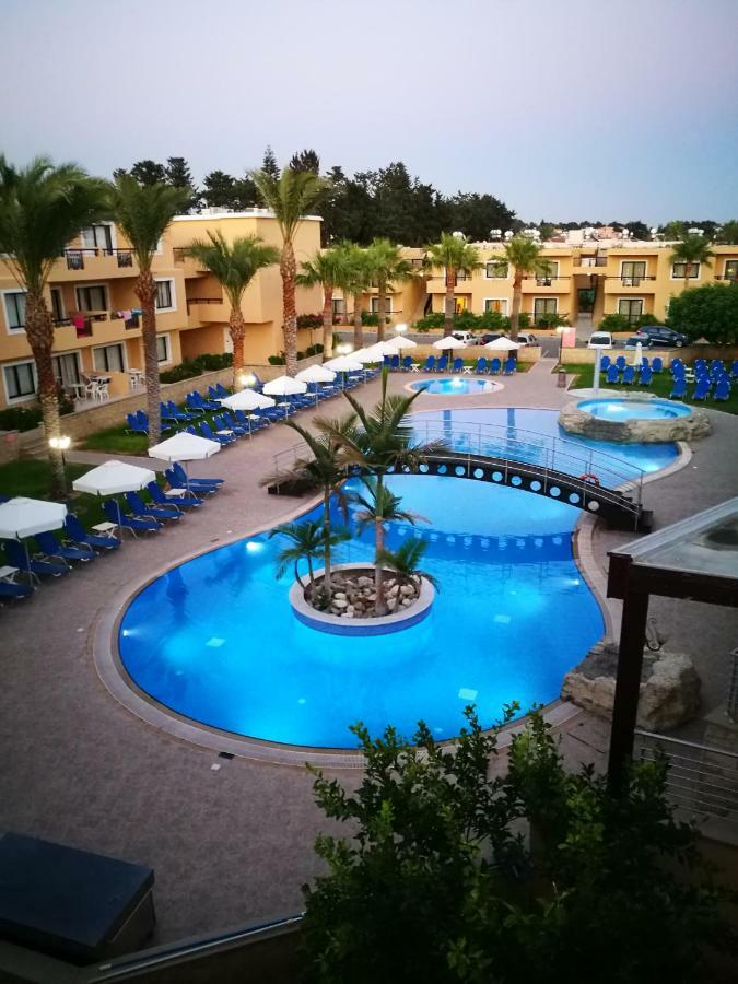 Pagona Holiday Apartments Paphos Exteriör bild