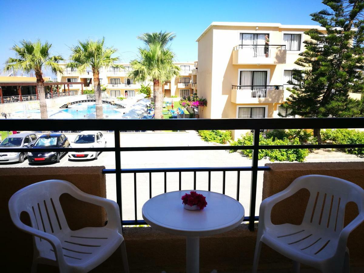 Pagona Holiday Apartments Paphos Exteriör bild