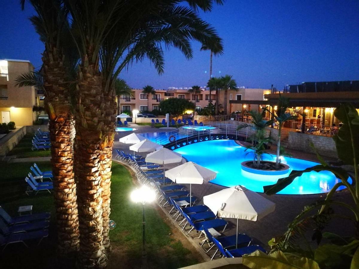 Pagona Holiday Apartments Paphos Exteriör bild