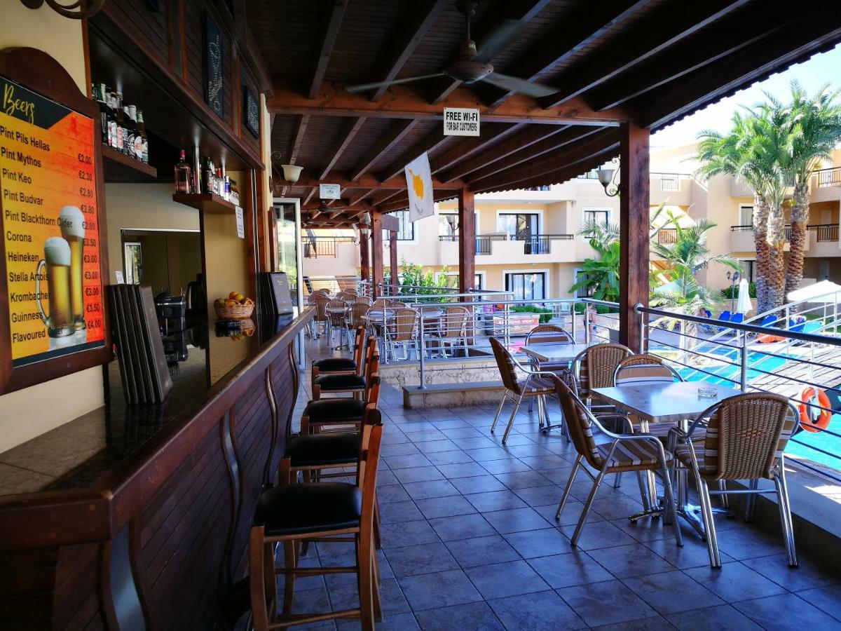 Pagona Holiday Apartments Paphos Exteriör bild